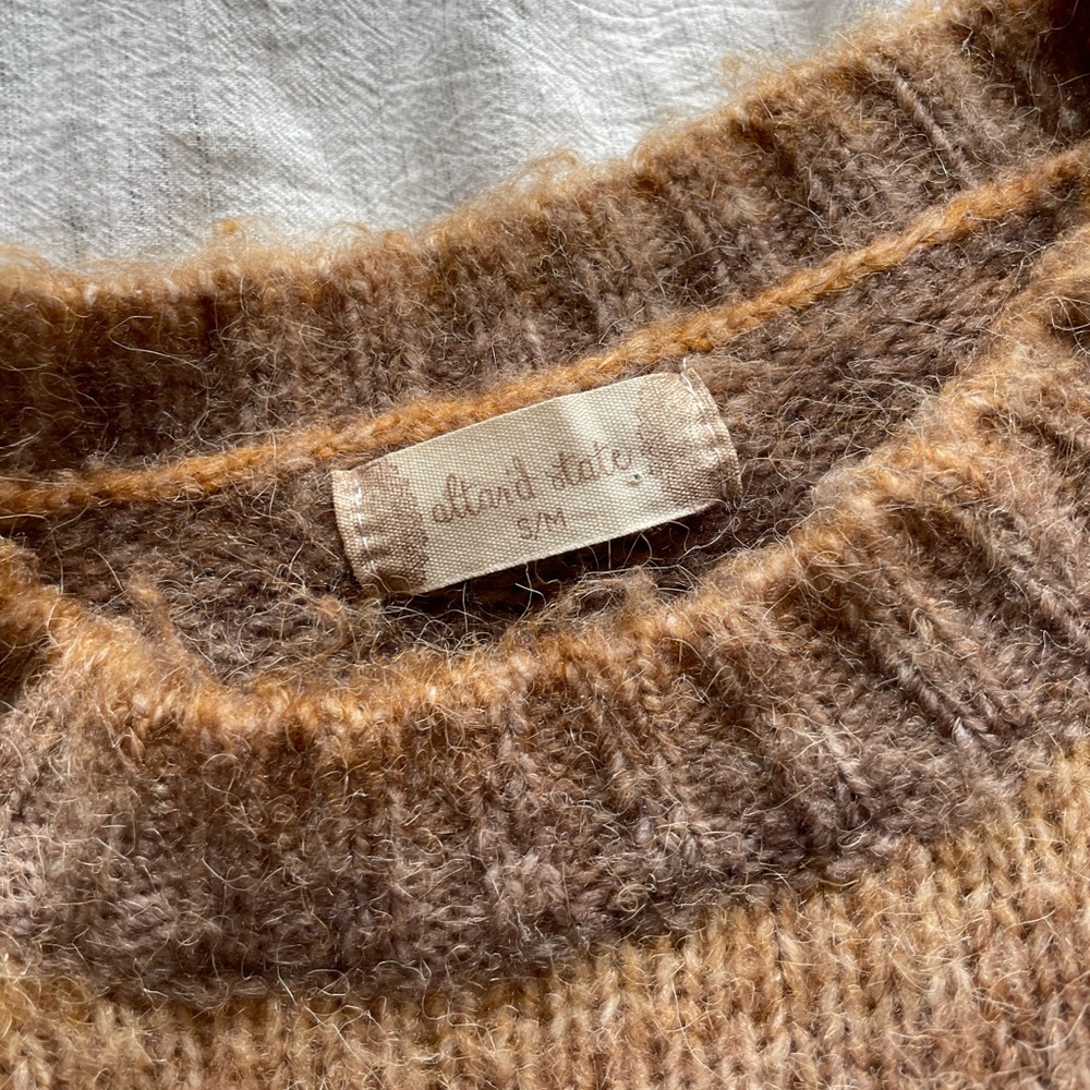Altar’d state knitted sweater - Picture 2 of 3